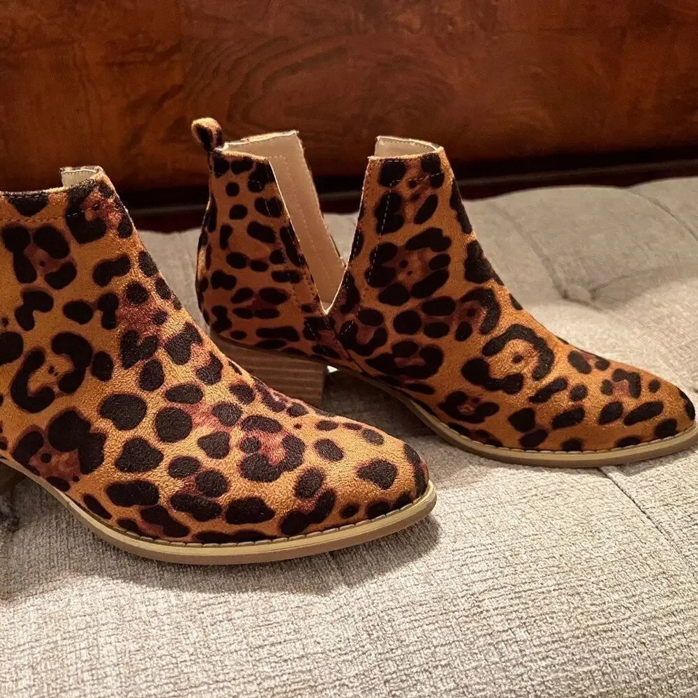 A Ryder Girl booties animal print faux suede ankle boots pull on low heel Sz 7